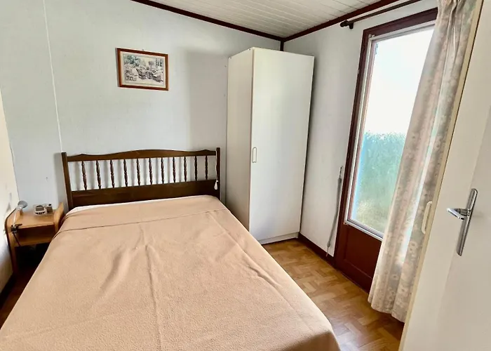 Mobil Avec Piscine Avec Acces Direct Dans 5 Etoiles * Brétignolles-sur-Mer