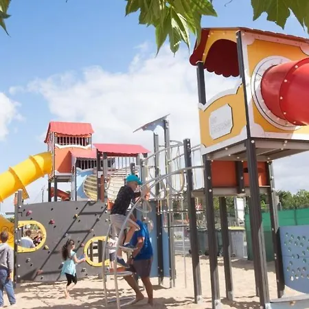 Mobil Avec Piscine Avec Acces Direct Dans 5 Etoiles Camping