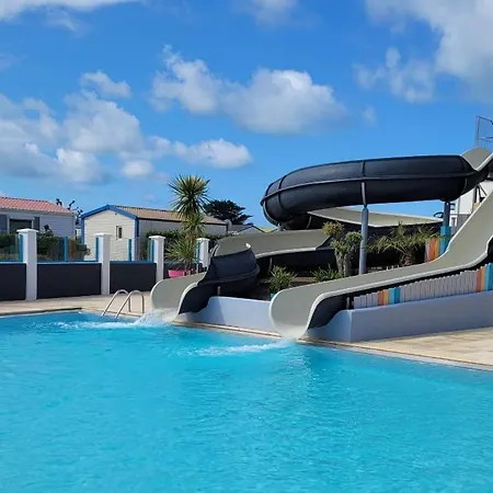 Mobil Avec Piscine Avec Acces Direct Dans 5 Etoiles Camping Brétignolles-sur-Mer