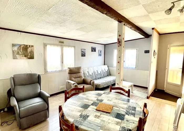 Mobil Avec Piscine Avec Acces Direct Dans 5 Etoiles Parque de Campismo *